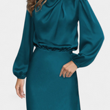 Cecila Vestido Maxi con Cuello Alto y Detalle Floral